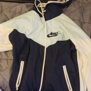 Nike women's windbreaker